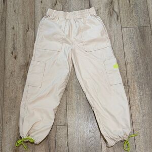 NIKE Cargo Relaxed Ankle Pants